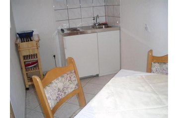 Сімейний пансіонат Starigrad Paklenica 3